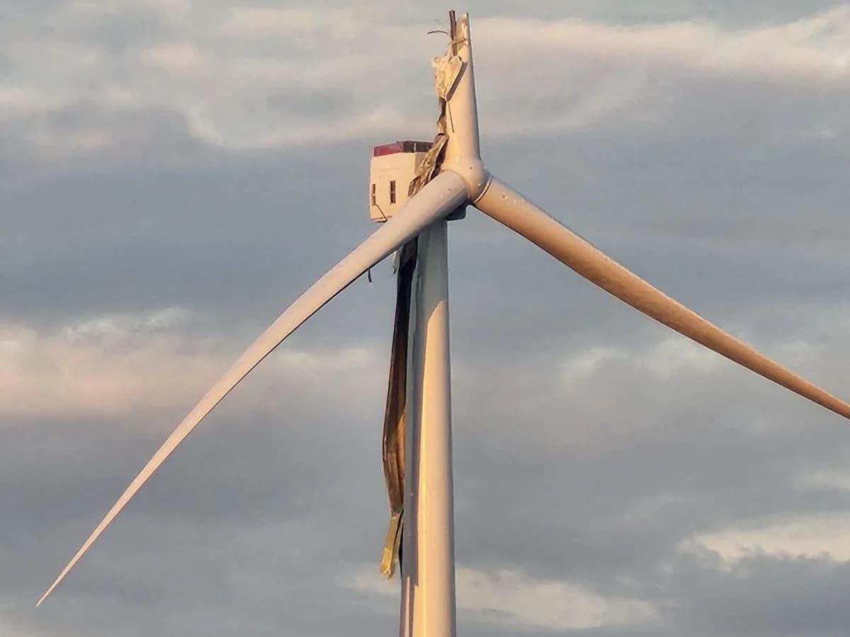 DEFECT DETECTION IN WINDMILLS